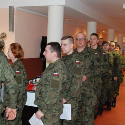 Pomaganie mamy we krwi
