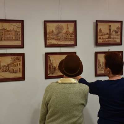 „Rzepin zwierciadłem historii. Wielki świat w niewielkich obrazach” - wystawa obrazó autorstwa Erny i Eduarda Diłnian w Rzepinie