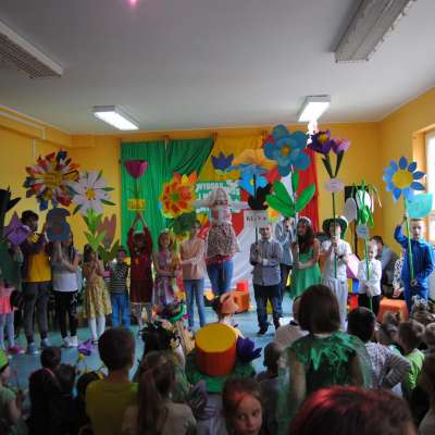 Wybory Miss i Mistera wiosny w SP Wędrzynie