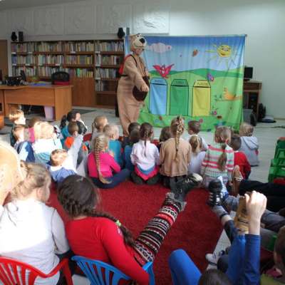 Spektakl „Miś Jogi o ekologii” w bibliotece słubickiej